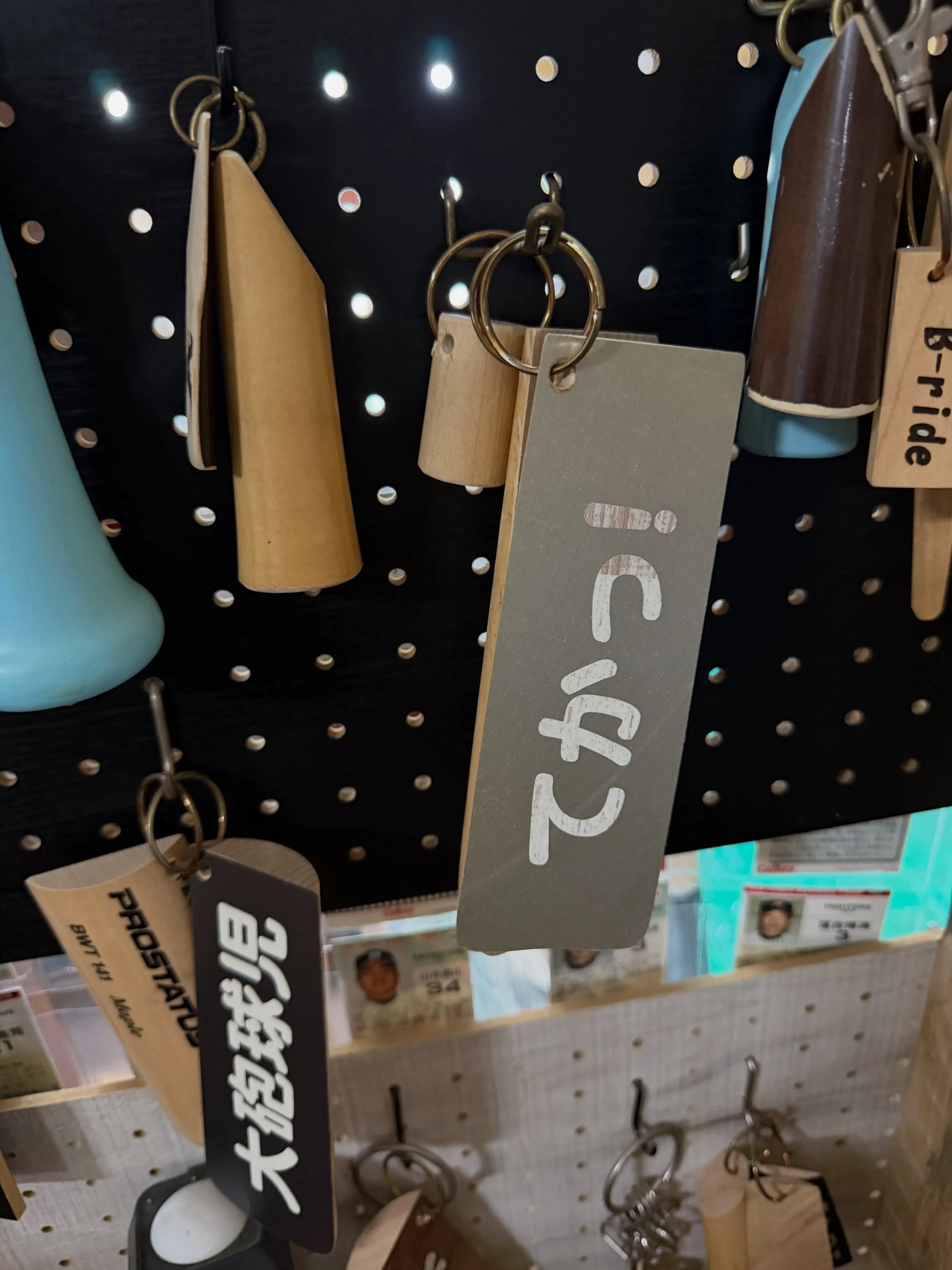 今日は折れたバットから色んな作品を作られてるB-ride様へ...