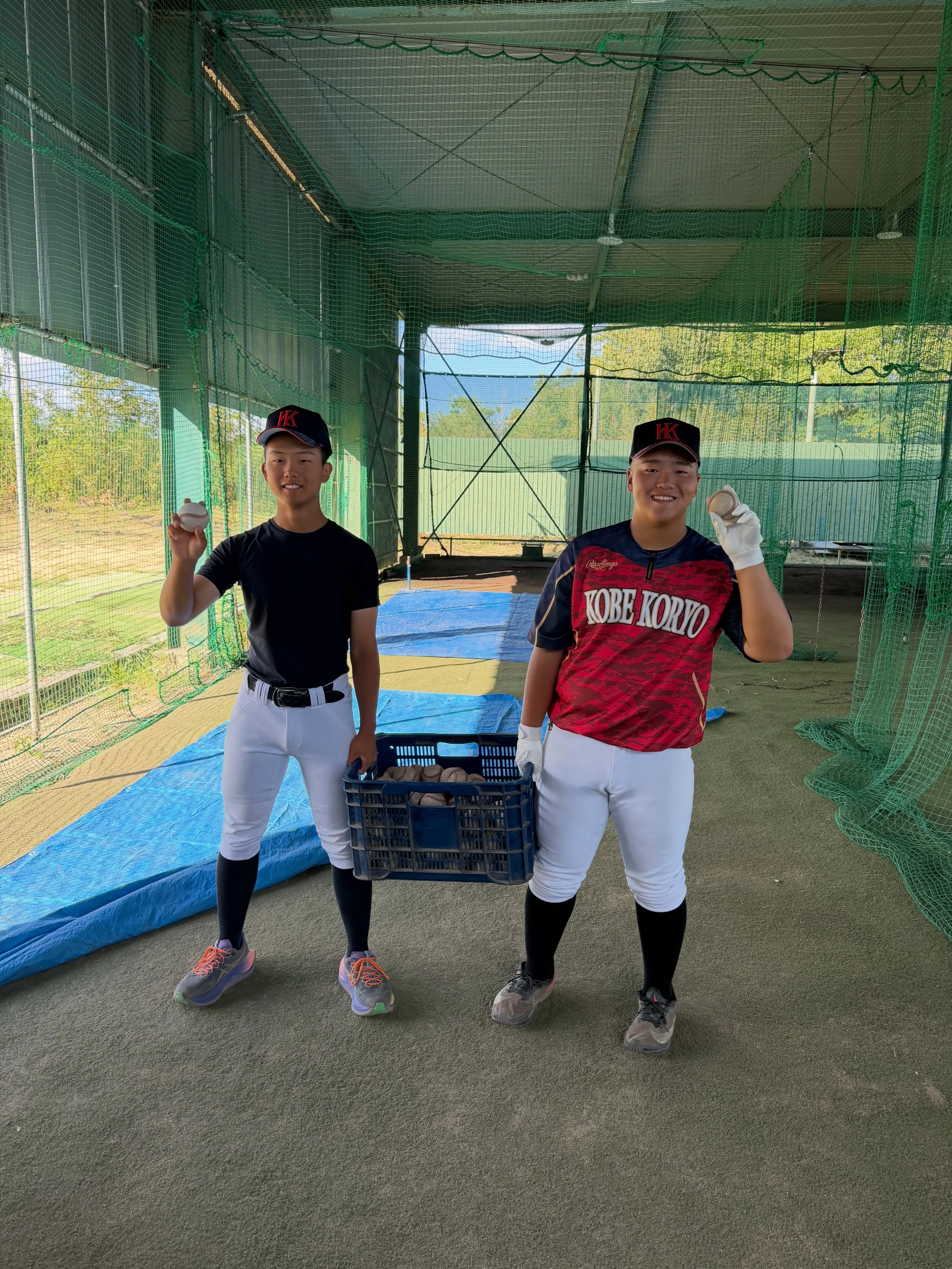 神戸弘陵学園硬式野球部様にボール修繕が終わったので返却してき...